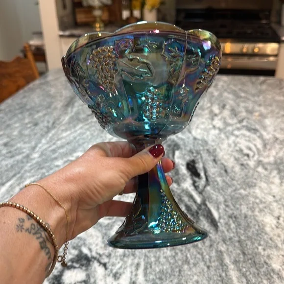 Vintage Indiana Glass Co Iridescent Carnival Pedestal Candy Dish - Picture 2 of 8